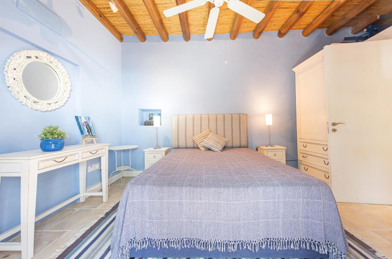 The Carob Tree Villa - Rustic Luxury Home With Access To Pool And Restaurant Larnaca Zewnętrze zdjęcie